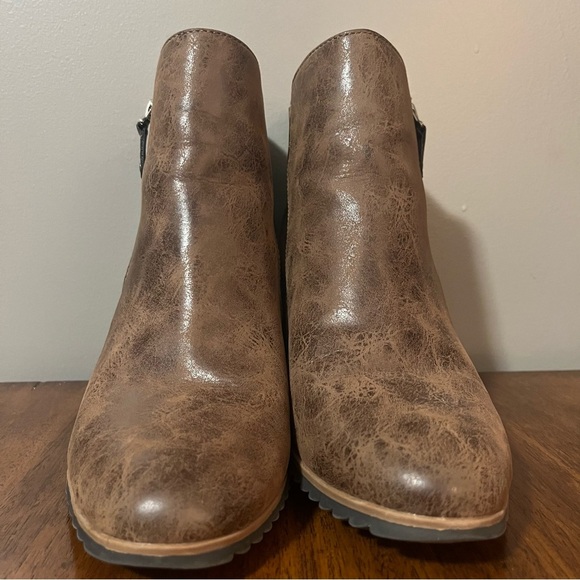 SOUL NATURALIZER Haley Wedge Booties in Mid Brown - Size 10W - Picture 5 of 12